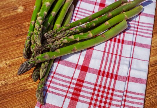 Wie lange muss Spargel kochen?